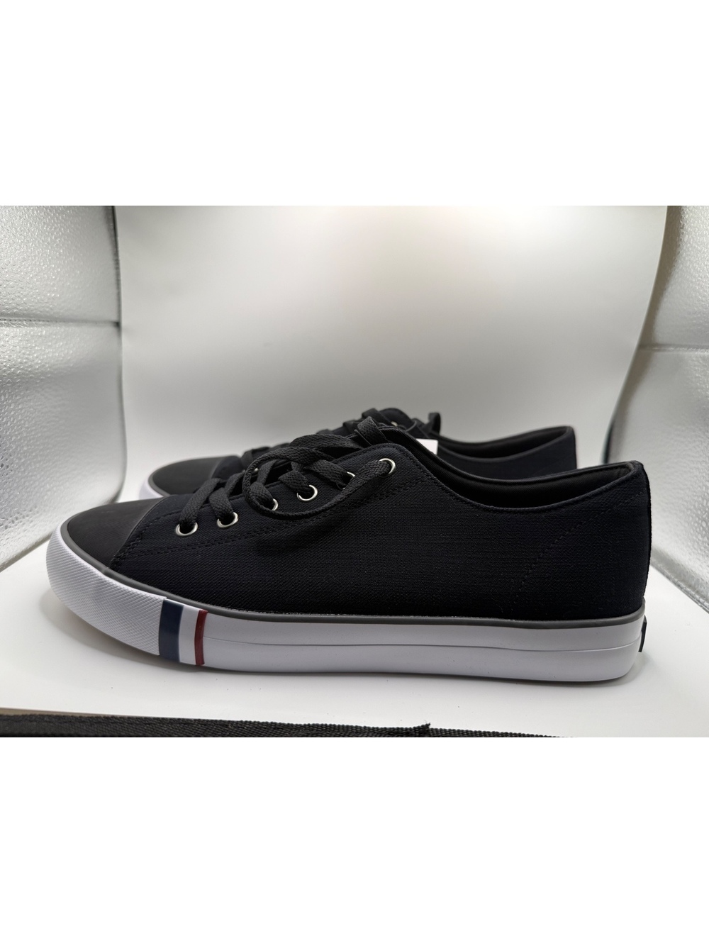 Ben Sherman Men’s 8.5 Dorset Lo Black Sneaker